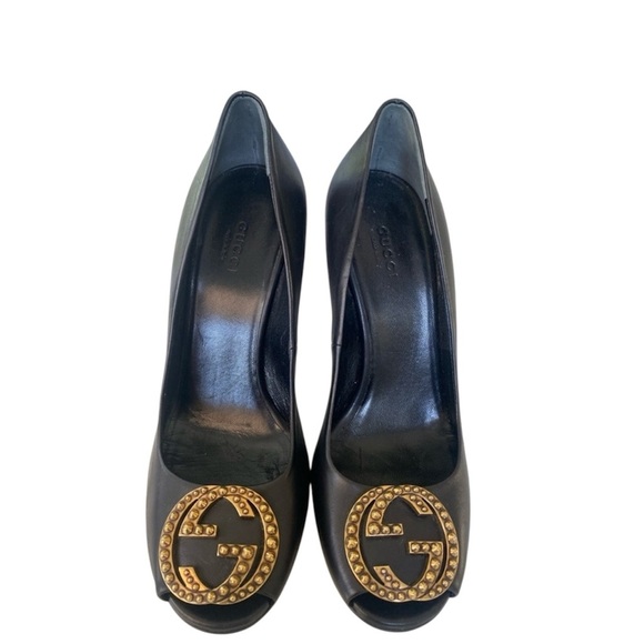 Authentic Gucci Black Leather Peep Toe Pumps – Gold Studded GG Logo – Size 8 - Picture 1 of 14